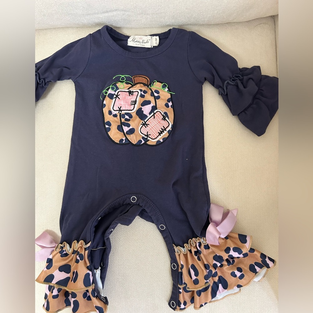 Marie Nicole pumpkin romper 0-3 months
